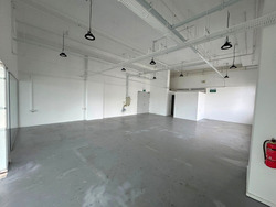 Hh @ Kallang (D13), Factory #558540341